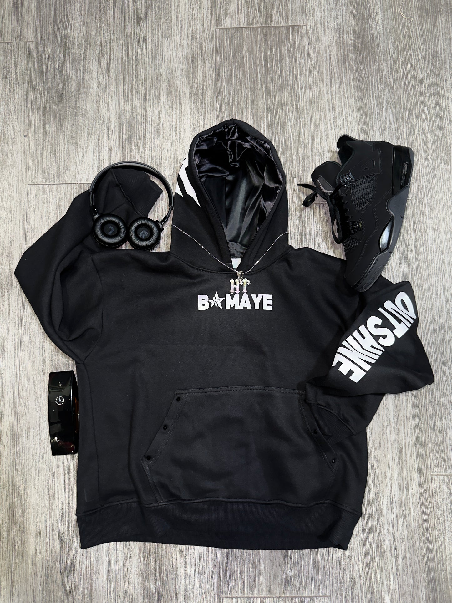 UNSEEN BLACK HOODIE